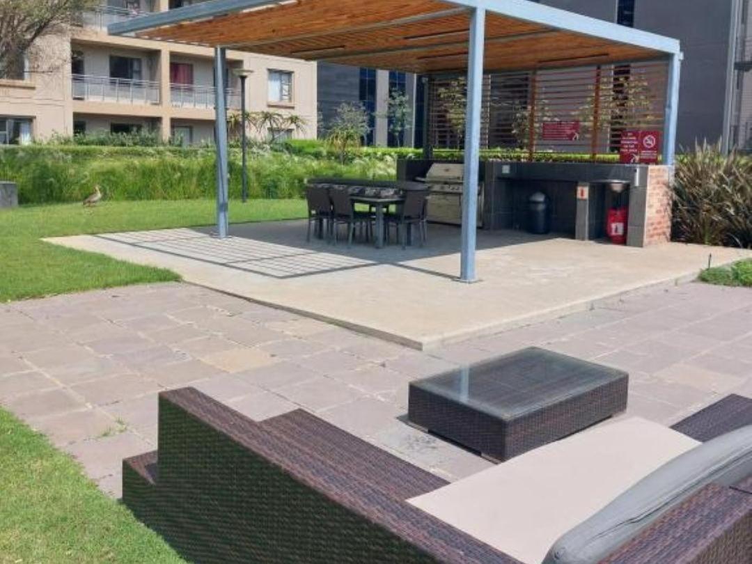 Emabheleni Executive Suites Westpoint Johannesburg Exteriör bild