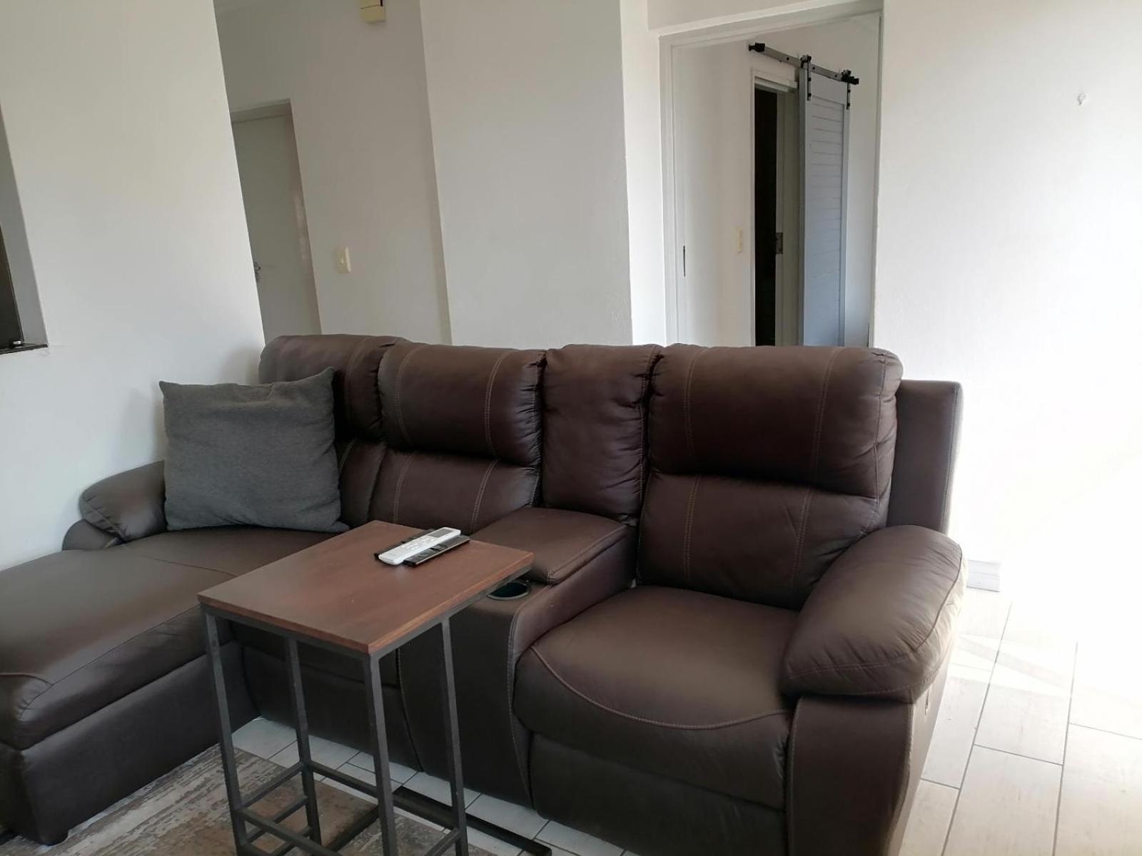 Emabheleni Executive Suites Westpoint Johannesburg Rum bild