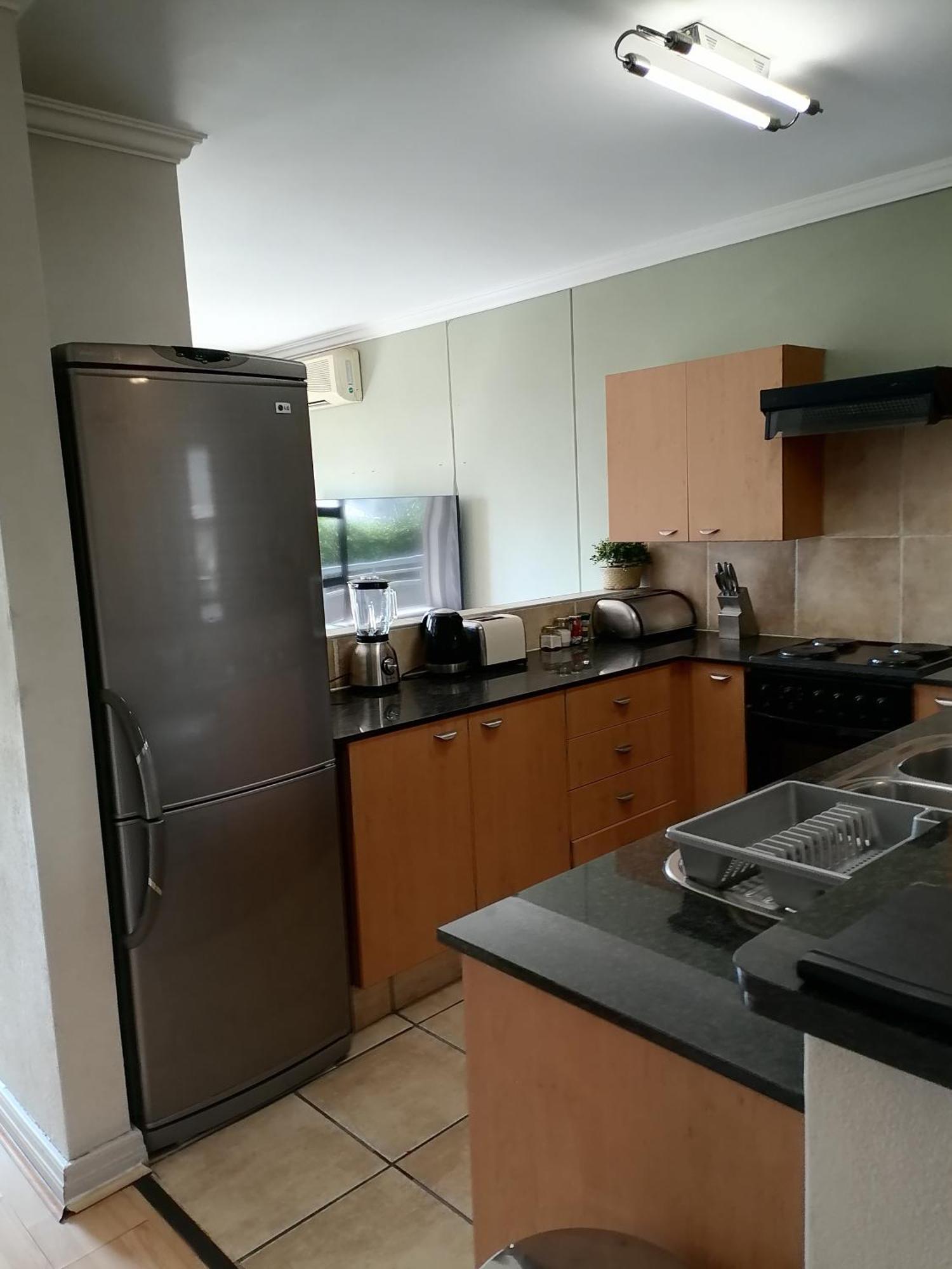 Emabheleni Executive Suites Westpoint Johannesburg Exteriör bild